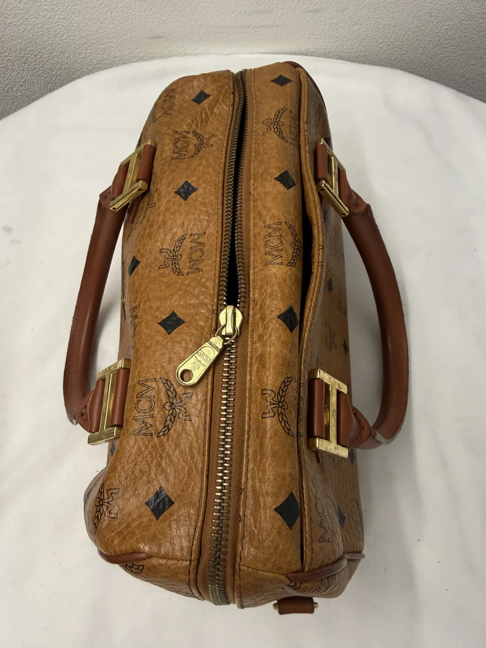 MCM TWO-WAY BAG (CAMEL) view 8