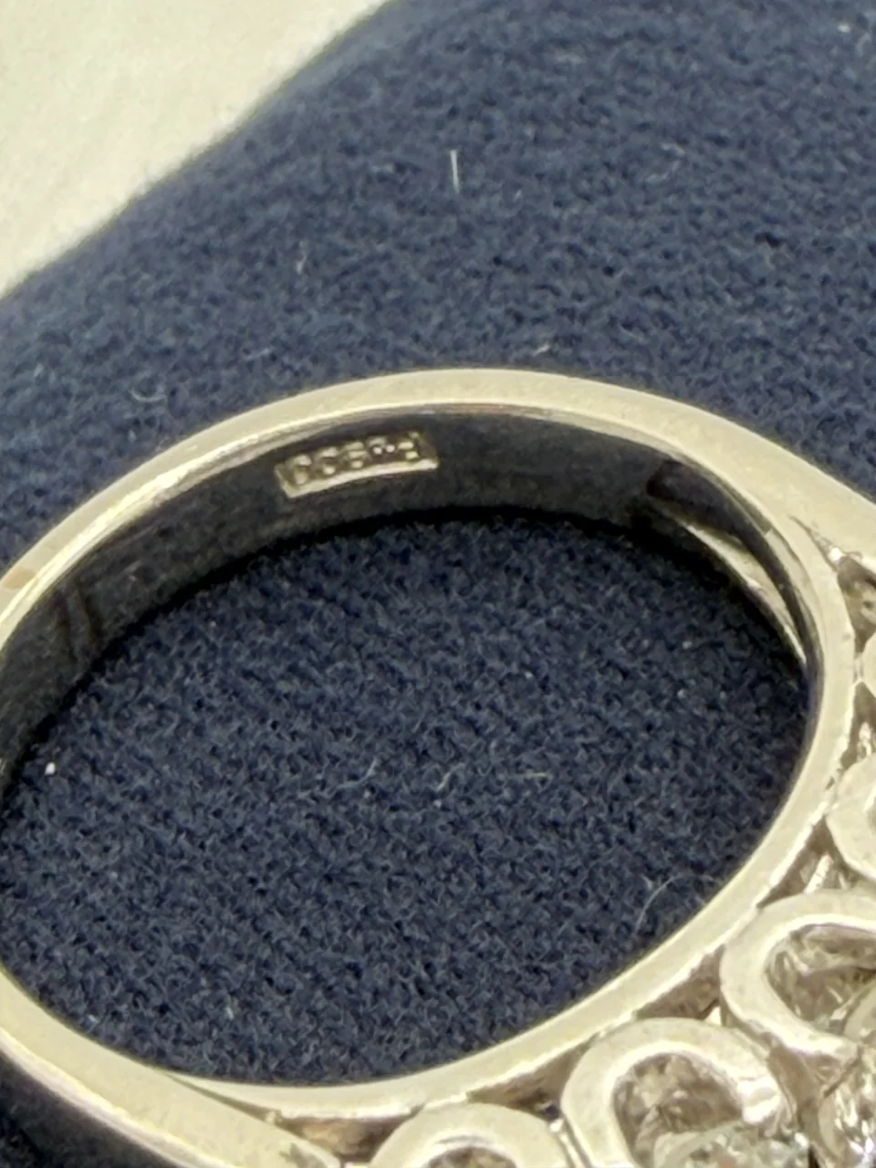 PT900 DIAMOND RING 5.7G view 5