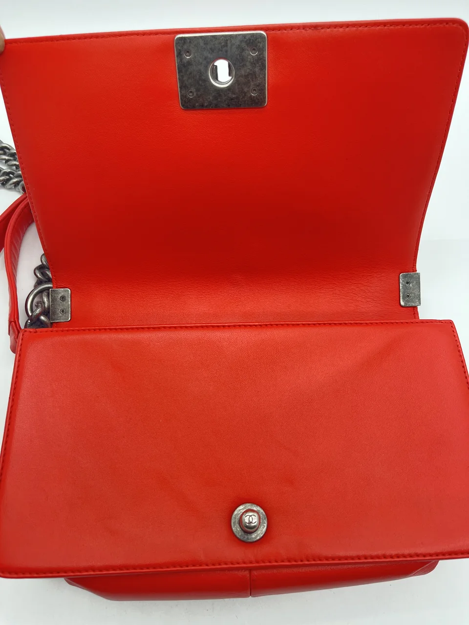 CHANEL LE BOY view 9