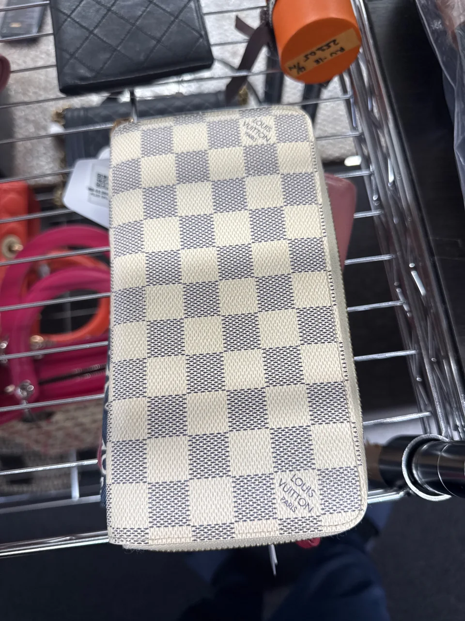 LV DAMIER AZURE ZIPPY WALLET hover