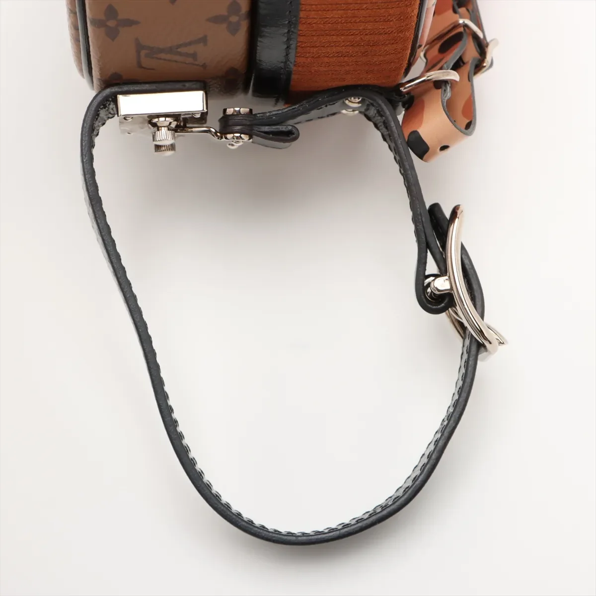 LV MONOGRAM REVERSE PETITE BOITE CHAPEAU view 5