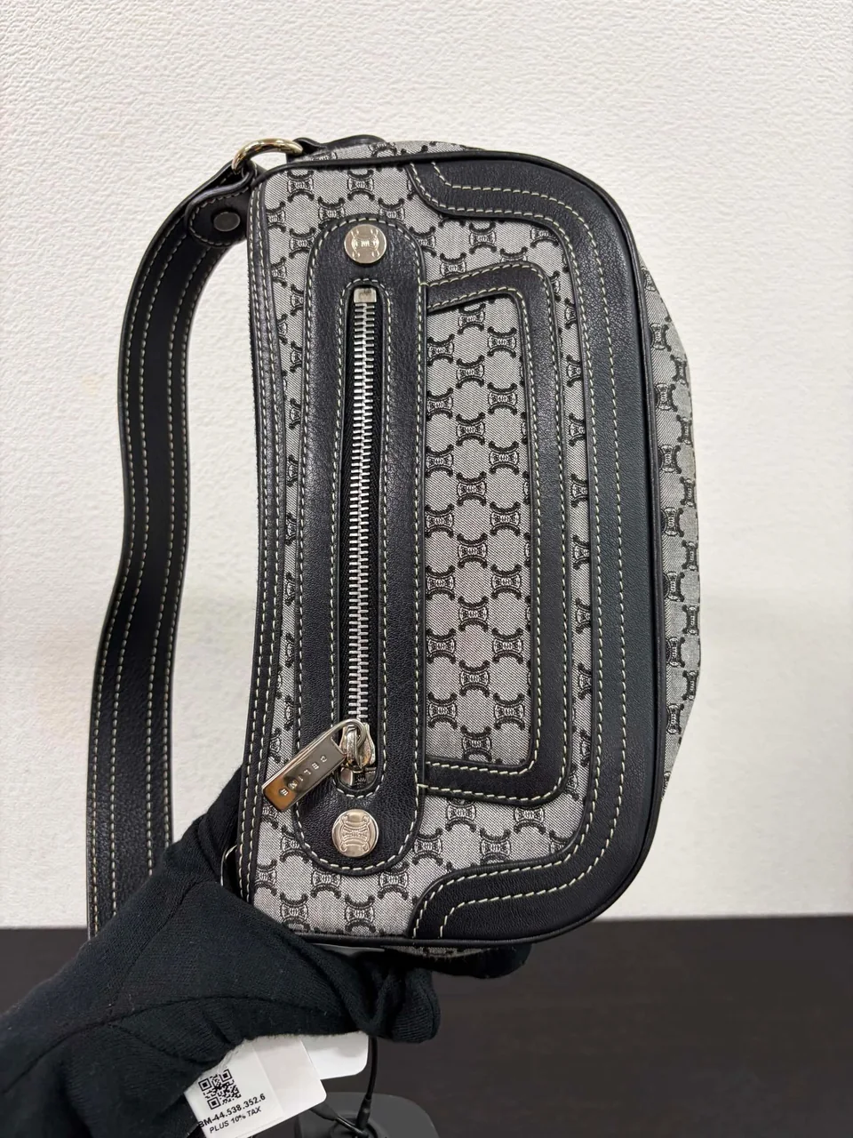 CELINE TRIOMPHE SHOULDER BAG view 8