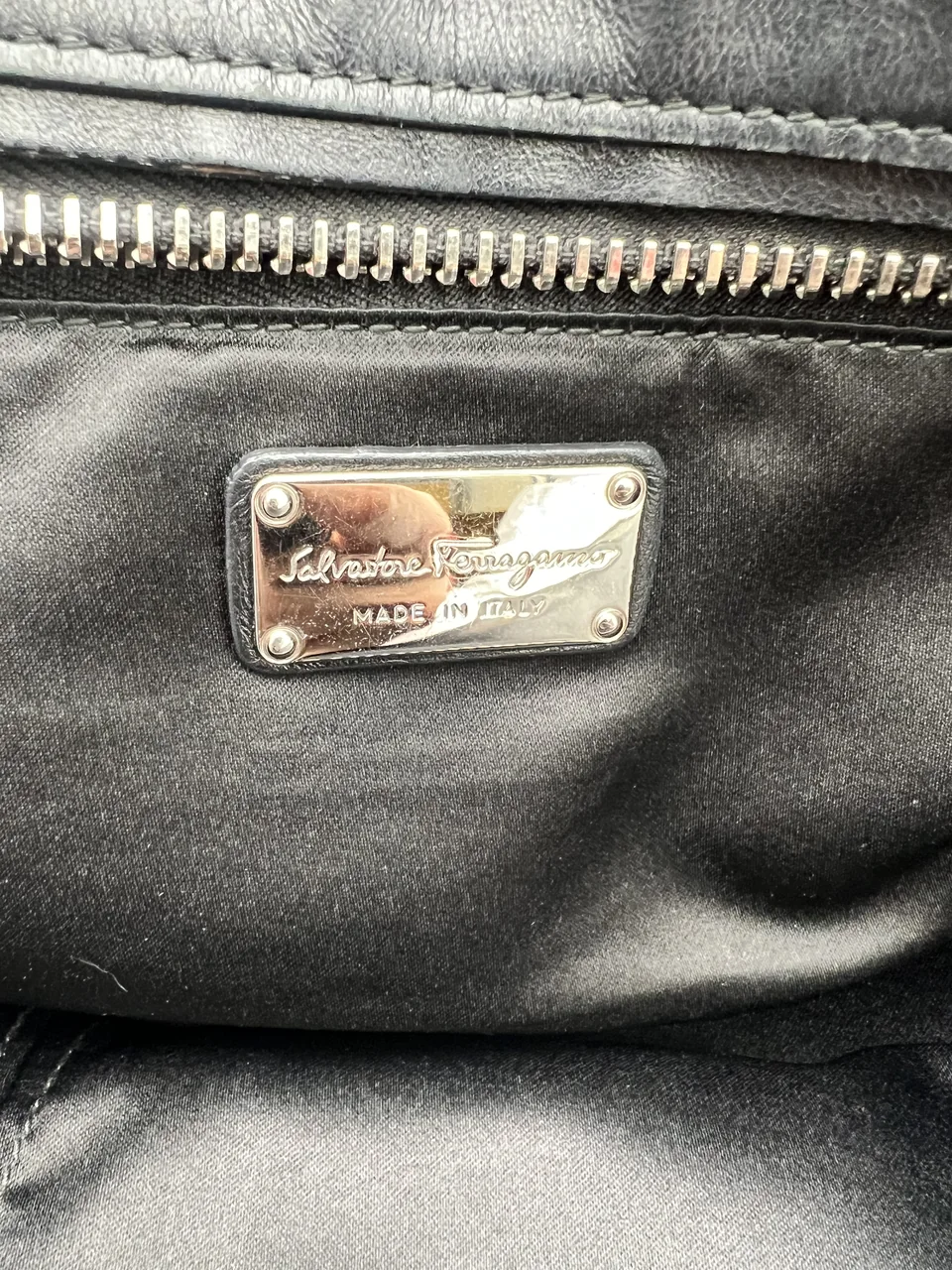 SALVATORE FERRAGAMO GANCINI (BLACK) view 9