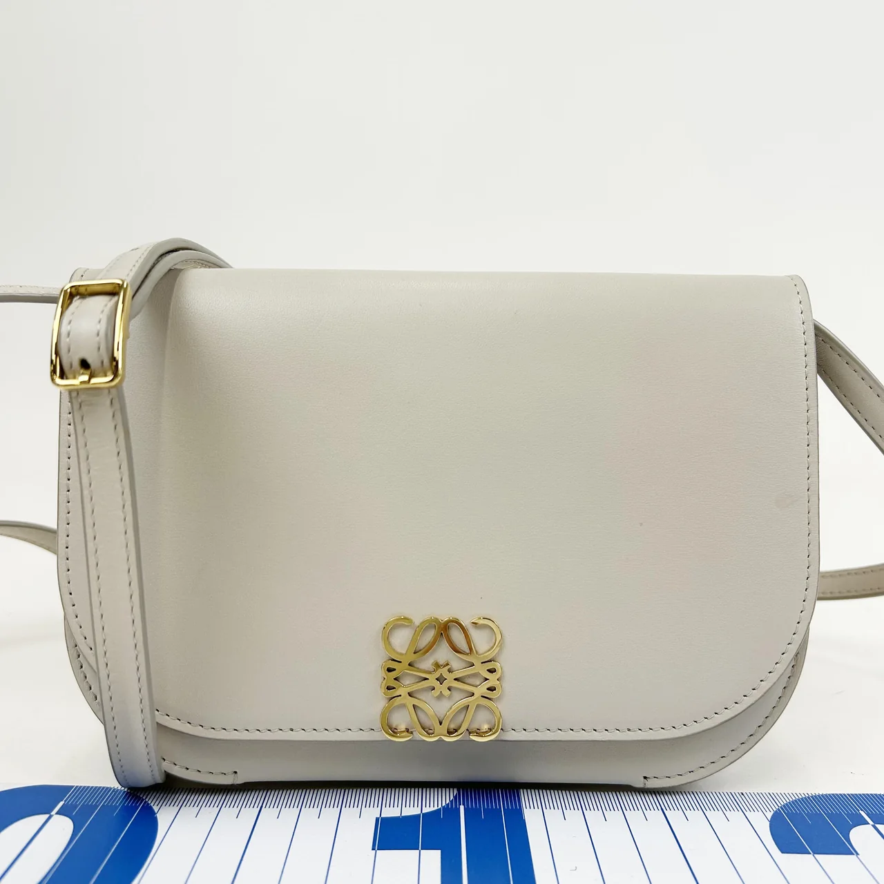 LOEWE ACCORDION view 2