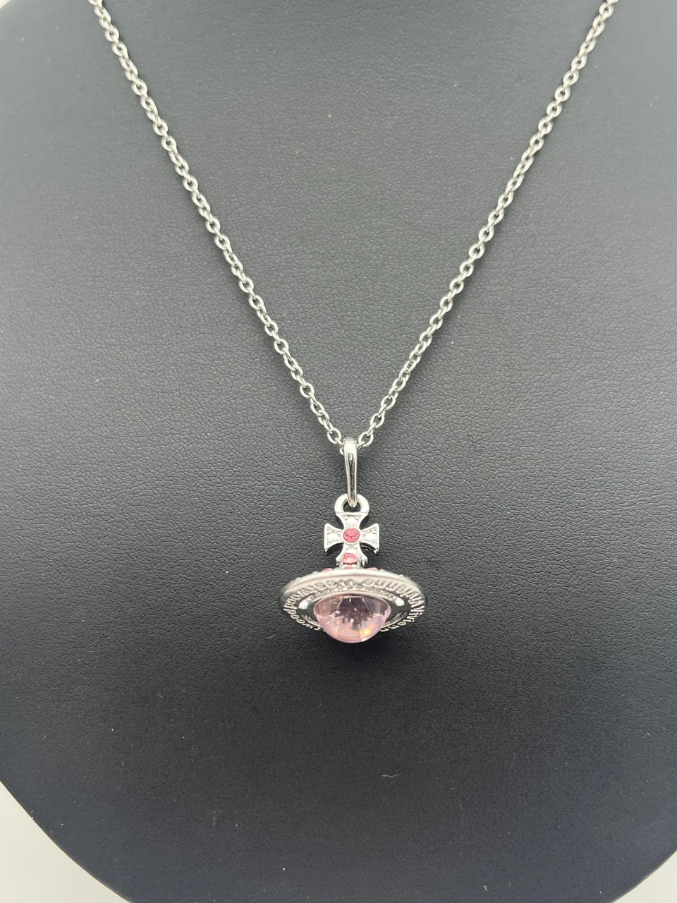 VIVIENNE WESTWOOD ORB NECKLACE (PINK) view 4