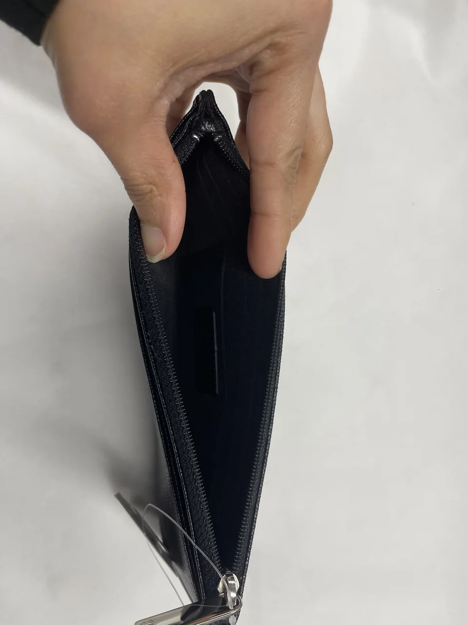 CHANEL CAVIAR ZIP CARD CASE (29 SERIAL CODE) view 8