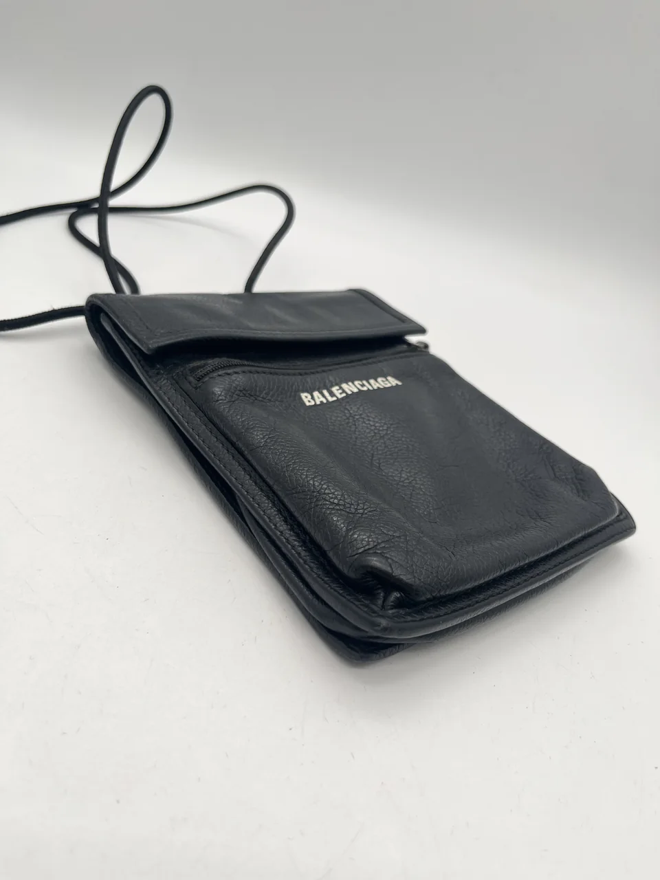 BALENCIAGA EVERYDAY (BLACK) view 3