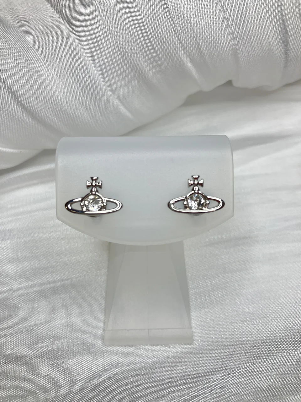 VIVIENNE WESTWOOD EARRINGS