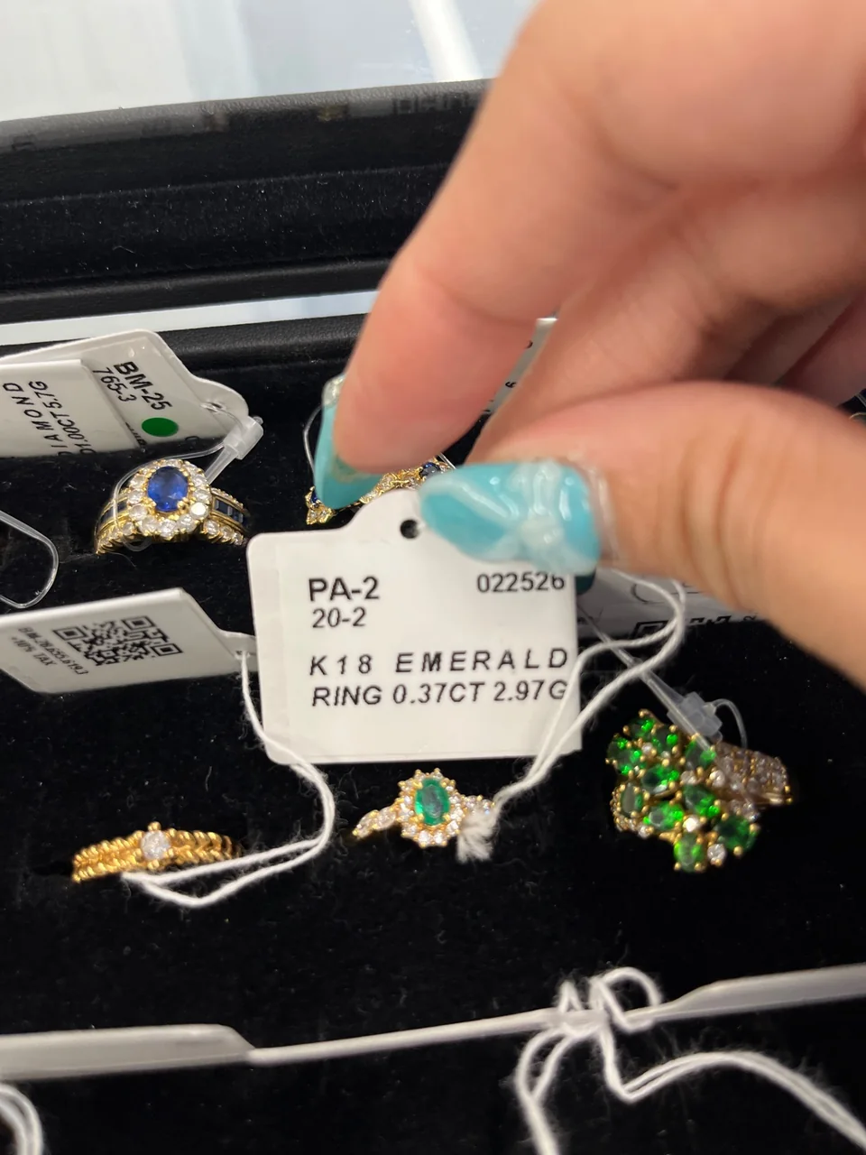 K18 EMERALD RING 0.37CT 2.97G