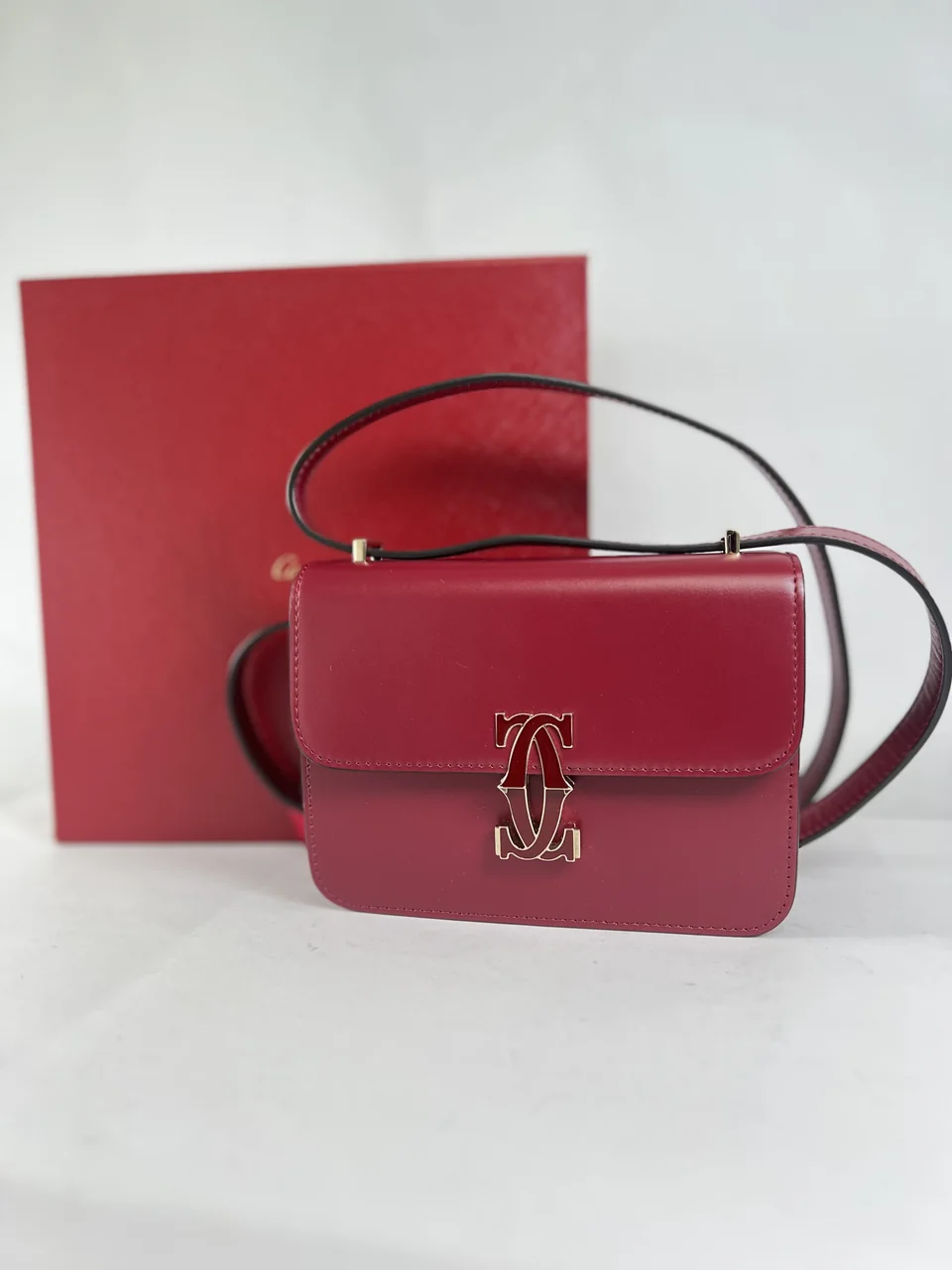 CARTIER C DE CARTIER SHOULDER BAG (BORDEAUX) view 2