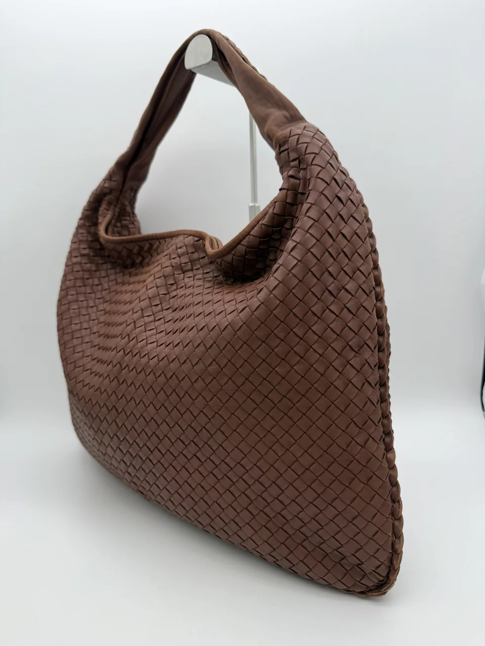 BOTTEGA VENETA INTRECCIARTO HOBO (BROWN) view 4
