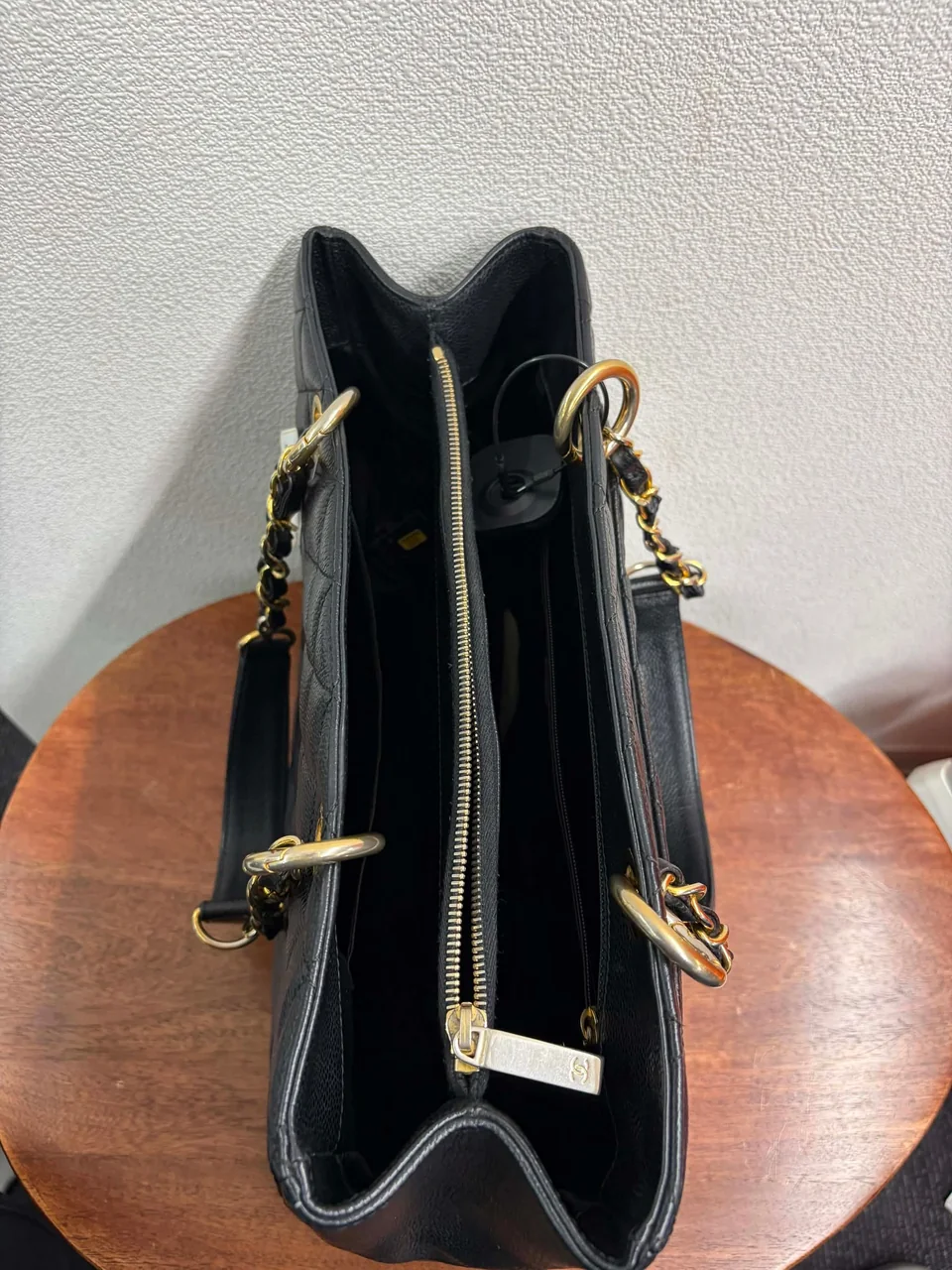 CHANEL CAVIAR GST view 6
