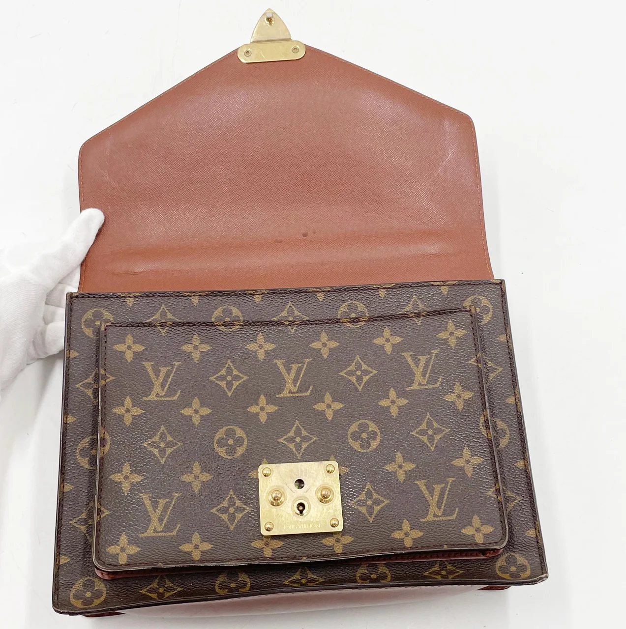 LV MONOGRAM MONCEAU view 8