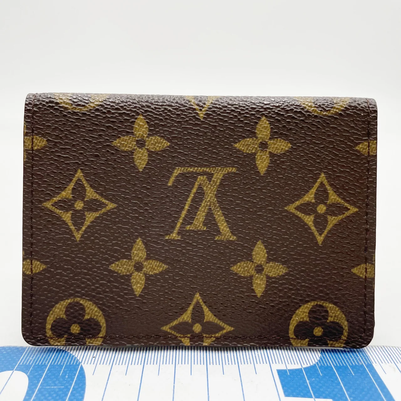 LV MONOGRAM PORTE VERICAL view 2