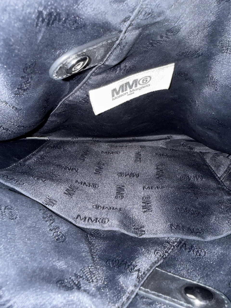 MAISON MARGIELA HANDBAG (BLACK) view 13